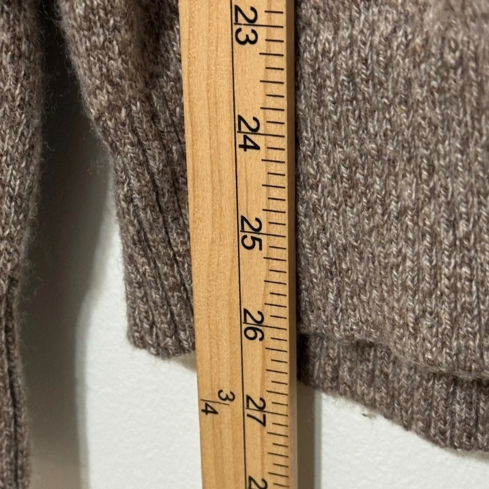 J. Crew Crewneck Sweater in Supersoft Lambswool Blend Size Medium Brown Fall